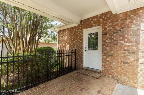 Exterior - 203 Heritage Dr, Madison, MS 39110 photo 15 of 20