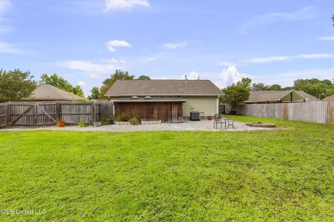 Exterior - 203 Heritage Dr, Madison, MS 39110 photo 9 of 20