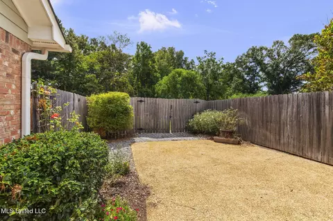 Exterior - 203 Heritage Dr, Madison, MS 39110 photo 18 of 20
