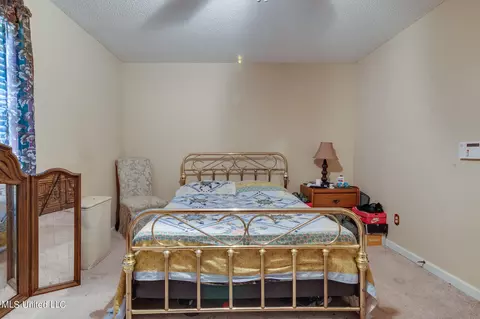 Bedroom - 6741 Hacks Cross Rd, Olive Branch, MS 38654 photo 3 of 4