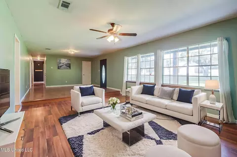 502 W Border Ave, Wiggins, MS 39577 photo 6