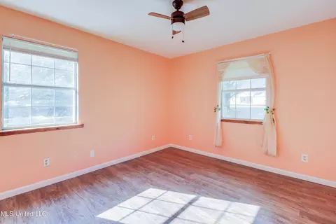 502 W Border Ave, Wiggins, MS 39577 photo 16