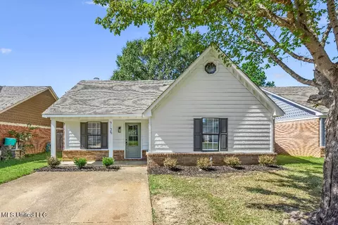7135 Hampton Dr, Horn Lake, MS 38637