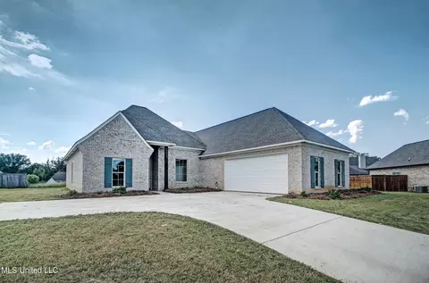 Exterior - 73 Canebrake Ct, Clinton, MS 39056 photo 2 of 4