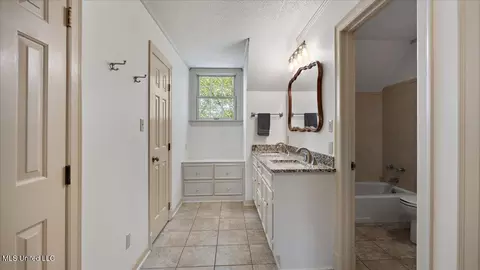 Other - 112 Swallow Dr, Brandon, MS 39047 photo 11 of 17