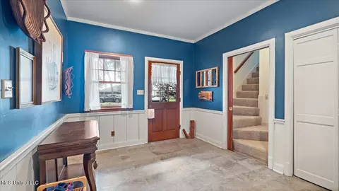 Entry Way - 112 Swallow Dr, Brandon, MS 39047 photo 4 of 6
