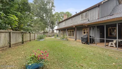 Exterior - 112 Swallow Dr, Brandon, MS 39047 photo 6 of 7