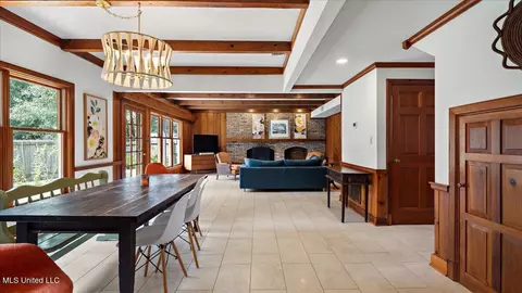Dining - 112 Swallow Dr, Brandon, MS 39047 photo 1 of 2