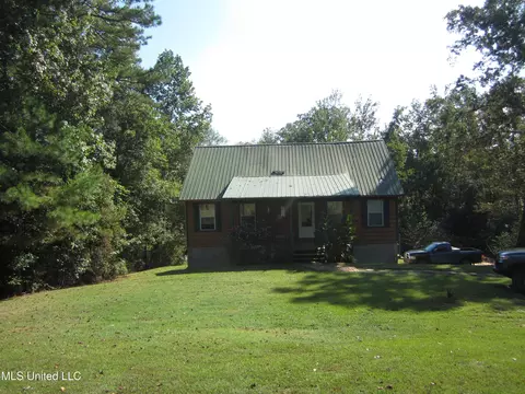 1356 Cr 180, Blue Springs, MS 38828