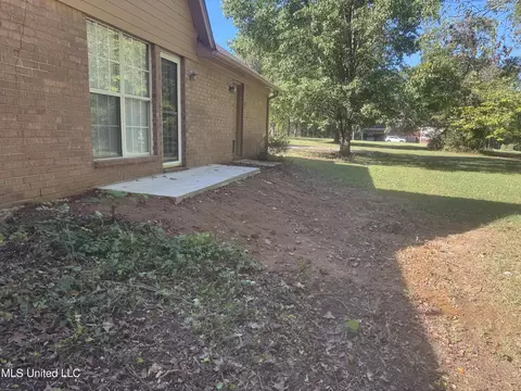 Exterior - 350 Carrington Ct, Hernando, MS 38632 photo 4 of 4