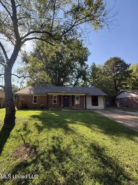 5805 Fleetwood Dr, Horn Lake, MS 38637