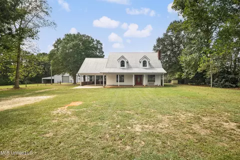 2134 Crenshaw Rd, Lucedale, MS 39452