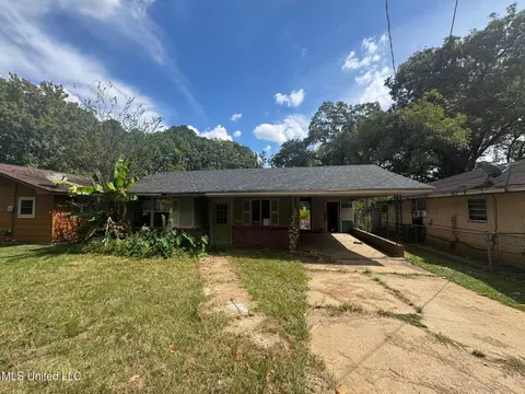 4326 Sunset Dr, Jackson, MS 39213