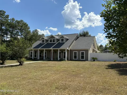 22473 Yankee Town Rd, Saucier, MS 39574