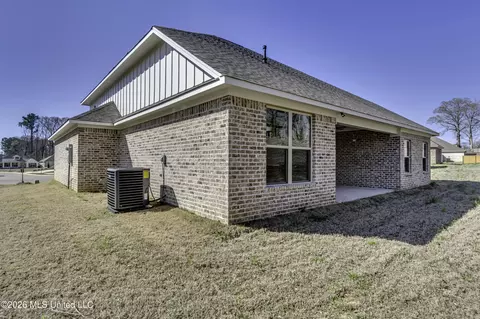 Exterior - 621 Cobalt Way, Brandon, MS 39042 photo 5 of 8