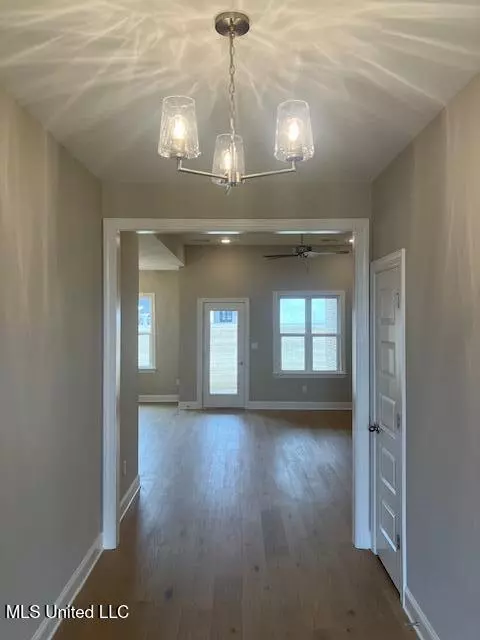 Entry Way - 1789 Caribe Dr, Nesbit, MS 38651 photo 1 of 4