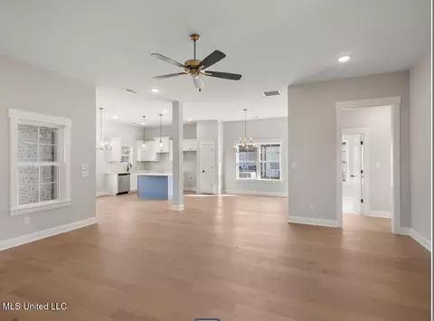 Living - 696 Wells Dr, Hernando, MS 38632 photo 3 of 3
