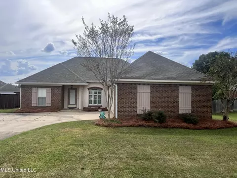 403 Roxbury Pl, Florence, MS 39073