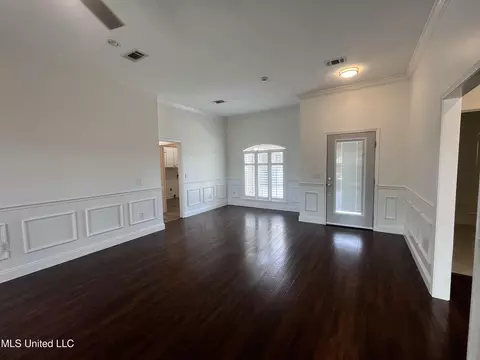Living - 403 Roxbury Pl, Florence, MS 39073 photo 5 of 5