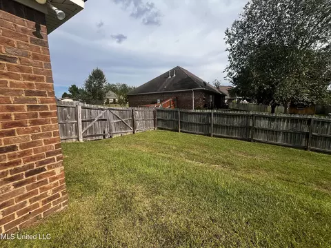 Exterior - 403 Roxbury Pl, Florence, MS 39073 photo 10 of 13
