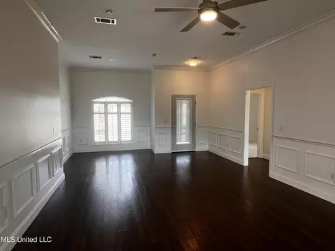 Living - 403 Roxbury Pl, Florence, MS 39073 photo 1 of 5