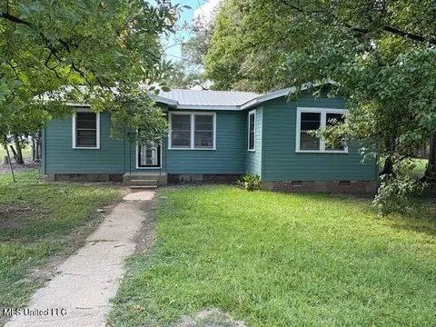 508 N 2nd Ave, Greenwood, MS 38930
