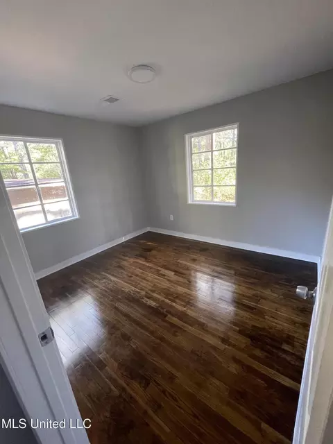 2364 Coronet Pl, Jackson, MS 39204 photo 8