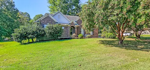 665 Cedar Grove Cv, Hernando, MS 38632