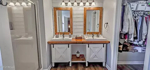 Bath - 665 Cedar Grove Cv, Hernando, MS 38632 photo 1 of 3
