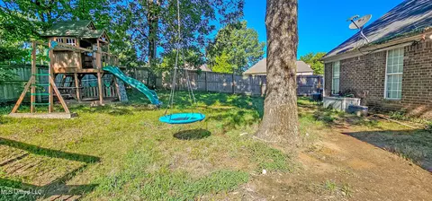 Exterior - 665 Cedar Grove Cv, Hernando, MS 38632 photo 4 of 8