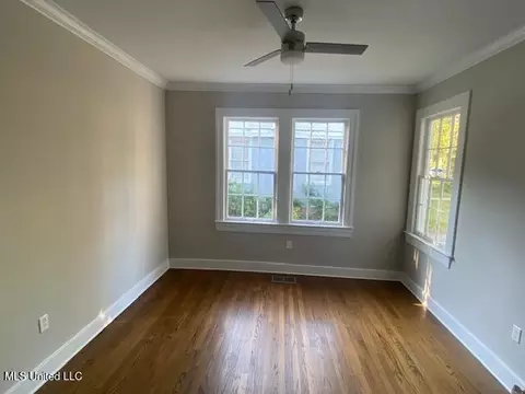 Living - 4132 Council Cir, Jackson, MS 39206 photo 4 of 4