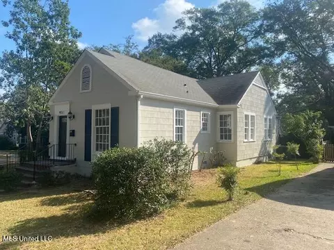 Exterior - 4132 Council Cir, Jackson, MS 39206 photo 2 of 4