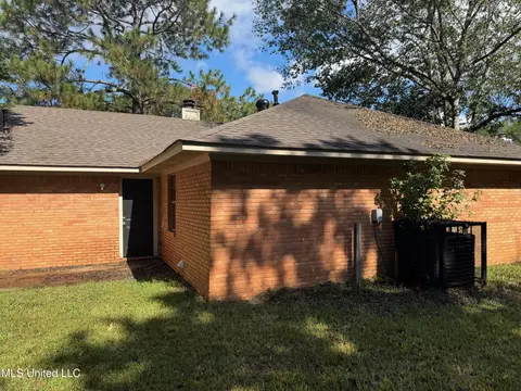 Exterior - 4271 Cypress Dr, Jackson, MS 39212 photo 4 of 4