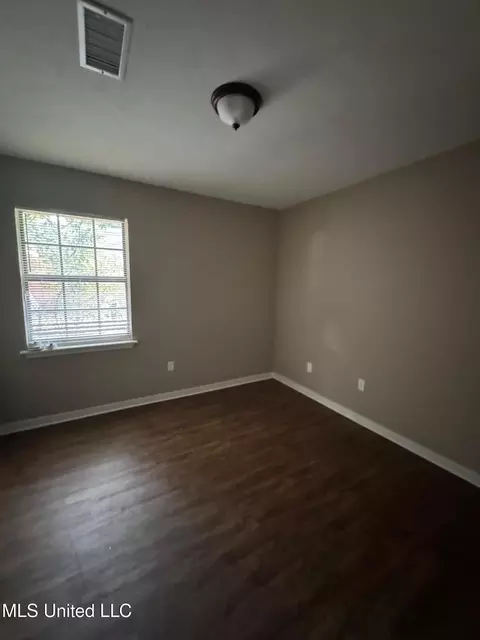 Bedroom - 4271 Cypress Dr, Jackson, MS 39212 photo 1 of 2