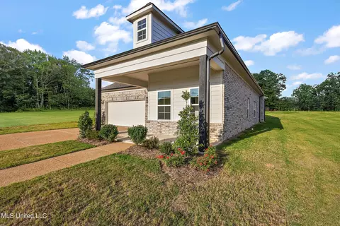 6251 Clover Ct, Walls, MS 38680 photo 2