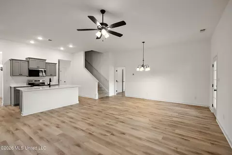 6251 Clover Ct, Walls, MS 38680 photo 9