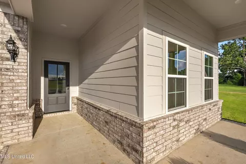 6251 Clover Ct, Walls, MS 38680 photo 3