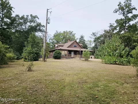 Exterior - 1020 Diane Cir, Summit, MS 39666 photo 5 of 9