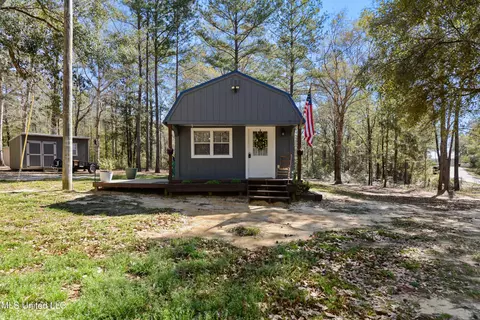 132 Nancy Ln, Lucedale, MS 39452 photo 2