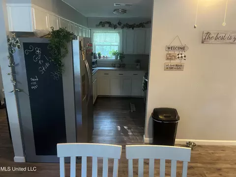 Other - 9709 E Cedarcliff Dr, Moss Point, MS 39562 photo 9 of 10