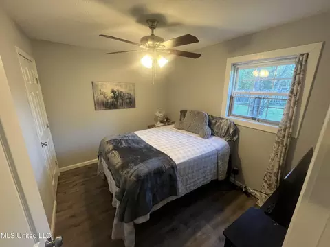 Bedroom - 9709 E Cedarcliff Dr, Moss Point, MS 39562 photo 5 of 5