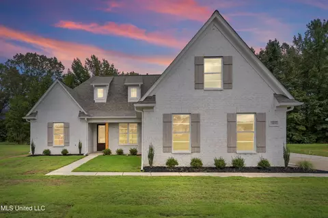 1434 Crk Hvn Dr, Hernando, MS 38632