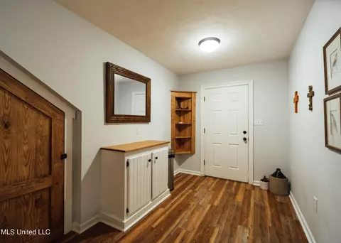 Entry Way - 4170 Ms-13, Morton, MS 39117 photo 5 of 5