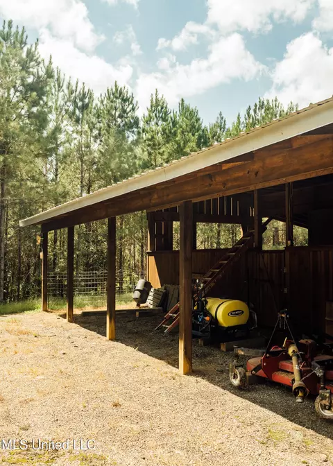 Exterior - 4170 Ms-13, Morton, MS 39117 photo 18 of 19