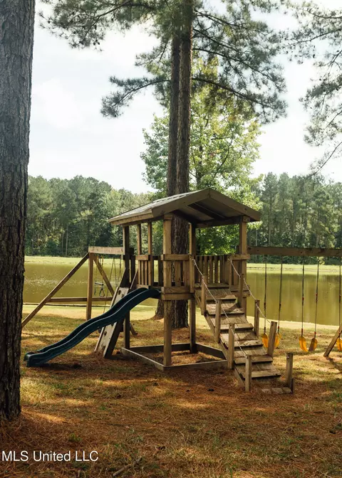 Exterior - 4170 Ms-13, Morton, MS 39117 photo 11 of 19