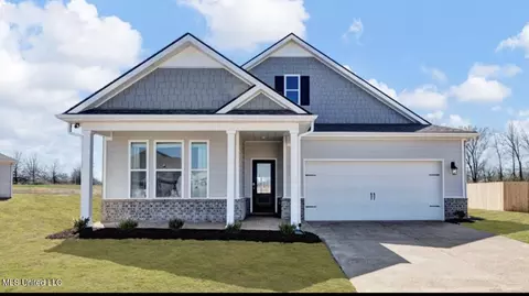 8 Pickwick Pl, Byhalia, MS 38611