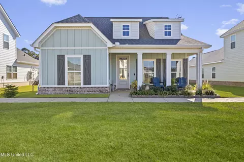 105 Everly Cir, Ocean Springs, MS 39564
