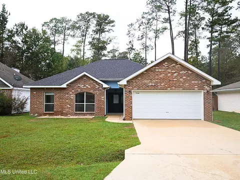 7334 Analii St, Diamondhead, MS 39525
