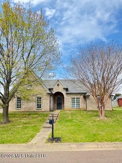 2740 Blue Ridge Cv, Southaven, MS 38672