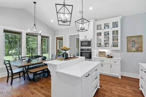 Kitchen - 298 Highland Meadow Rd, Flora, MS 39071 photo 3 of 5